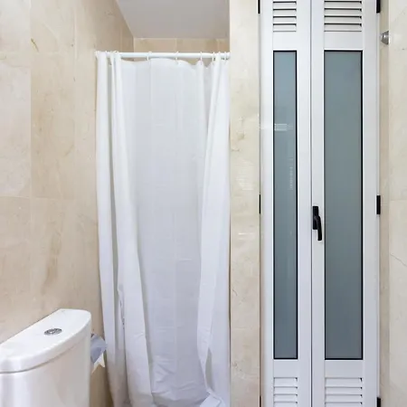 Home2book Bright & Comfy Cruz Center