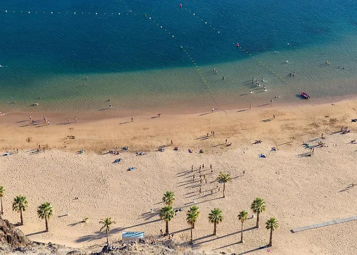 Home2book Bright & Comfy Cruz Center *